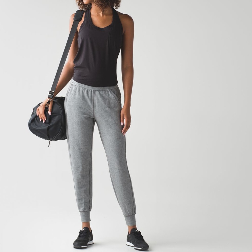 Lululemon Ceremony Sweatpant Grey Heather size 8